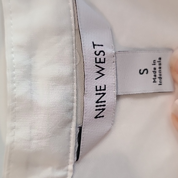 Nine West | Floral Dress with buttons | Size Small | NWOT​ - Picture 2 of 8